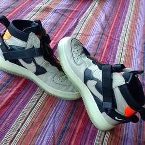 Nike Air Force 1 mids. Size 4Y. Beige and black.
